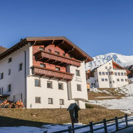 شقة Alpenherz-3 By Interhome