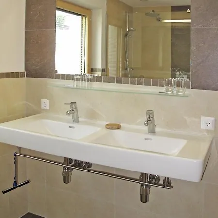 Alpenherz-3 By Interhome פנדלס